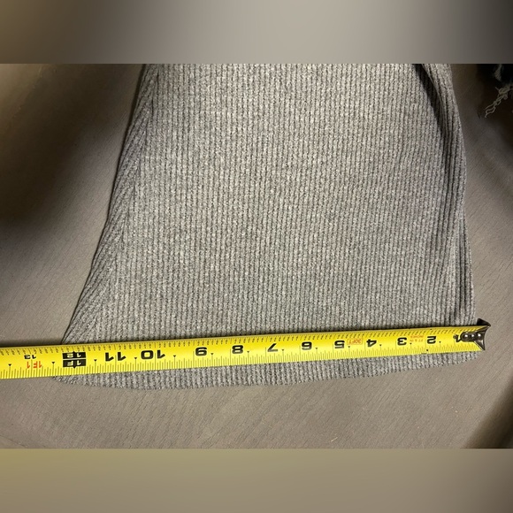 Self Esteem Self Esteem Brushed Hacci Rib Flare Leggings Size S NWT - Picture 4 of 12